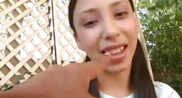 ảnh sex hhtq Fuck với một người yêu trên một đống bột. sex lãng mạn