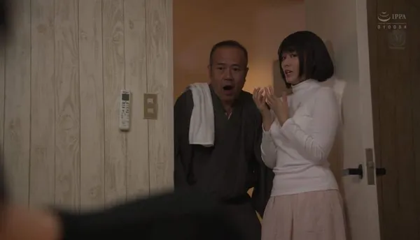 phim sex tube Bố chồng gài bẫy con dâu để tống tình mỗi ngày